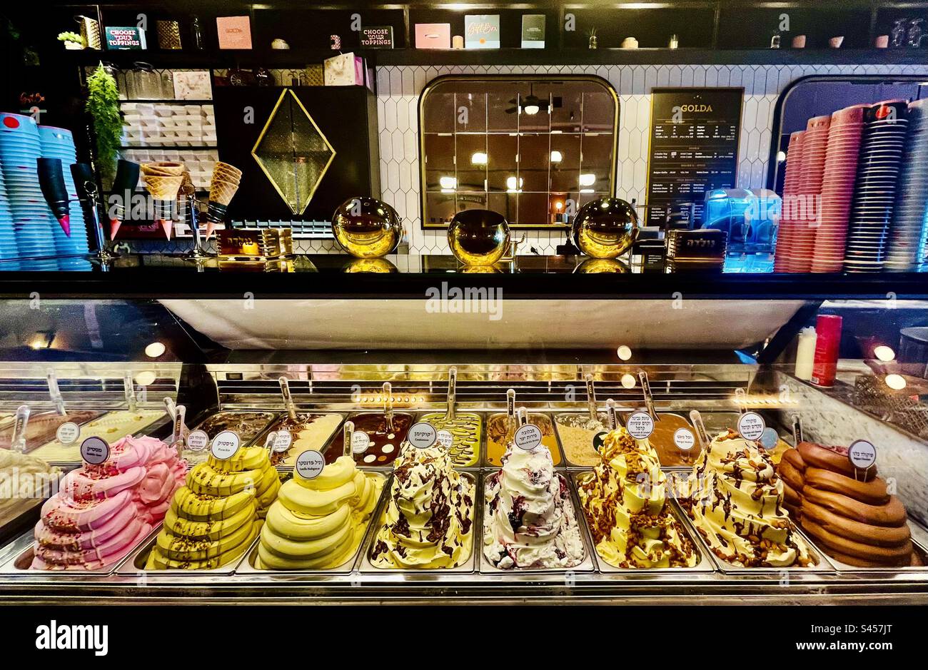 Italian ice cream shop Stock Photo Alamy