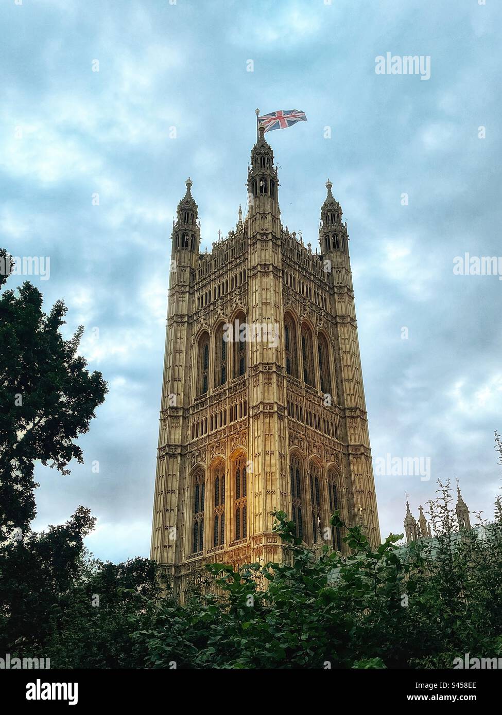 Victoria Tower largest stone square tower in the world, with a height of 98.5 metres (325 feet) part of the Palace of Westminster and I’d the traditional Sovereign’s entrance to the House of Lords - Smartphone Captured Stock Image