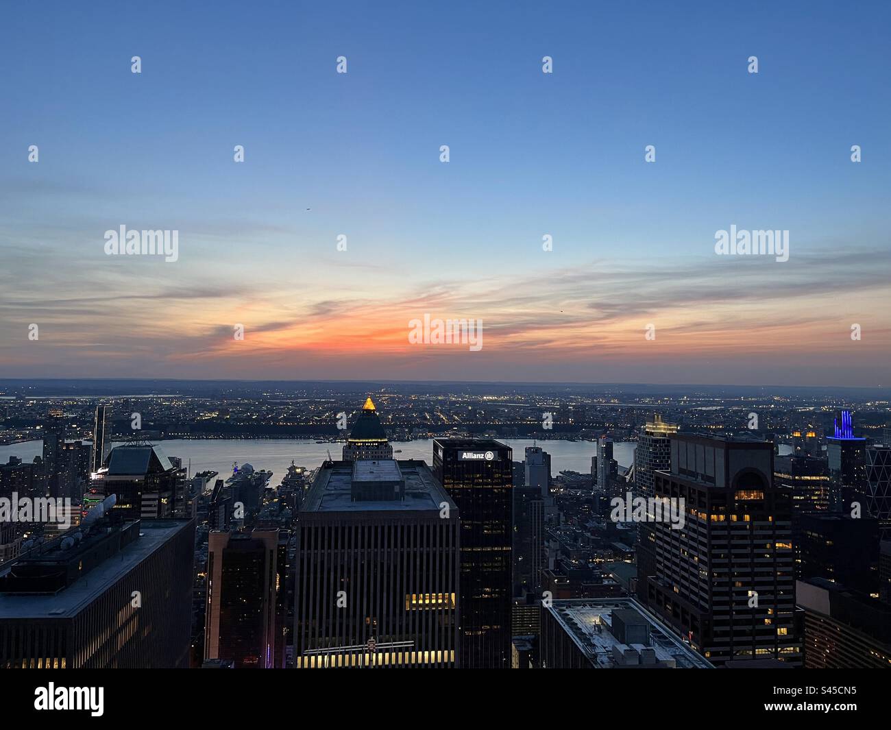 New york sunset hi-res stock photography and images - Alamy