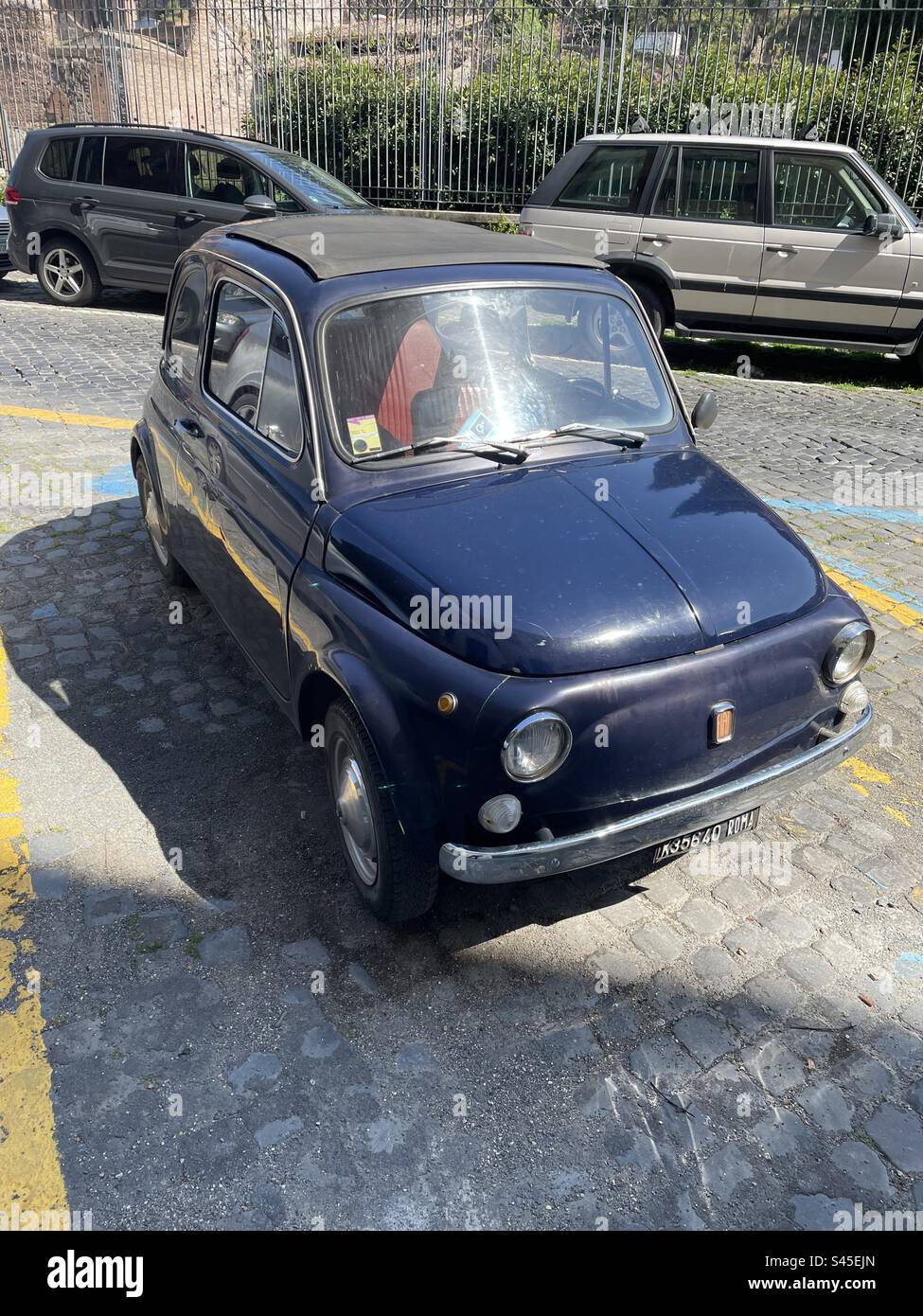 Italian fiat 500 in Rome (Roma) Italy Stock Photo - Alamy