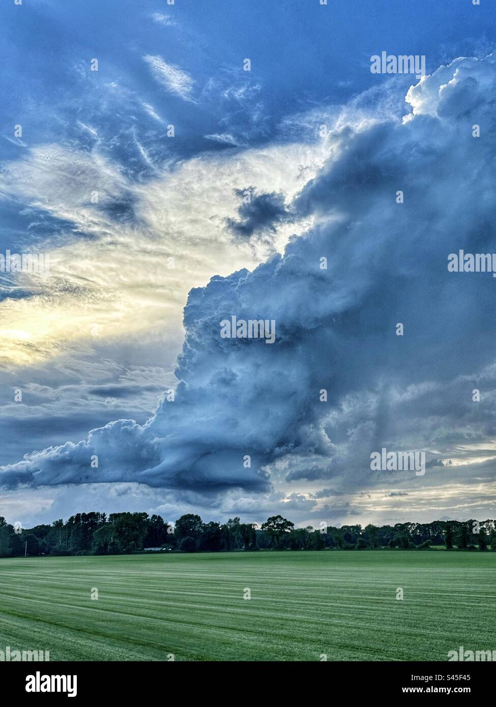Rotating low precipitation supercell with a funnel cloud in Rhode Island Stock Photo
