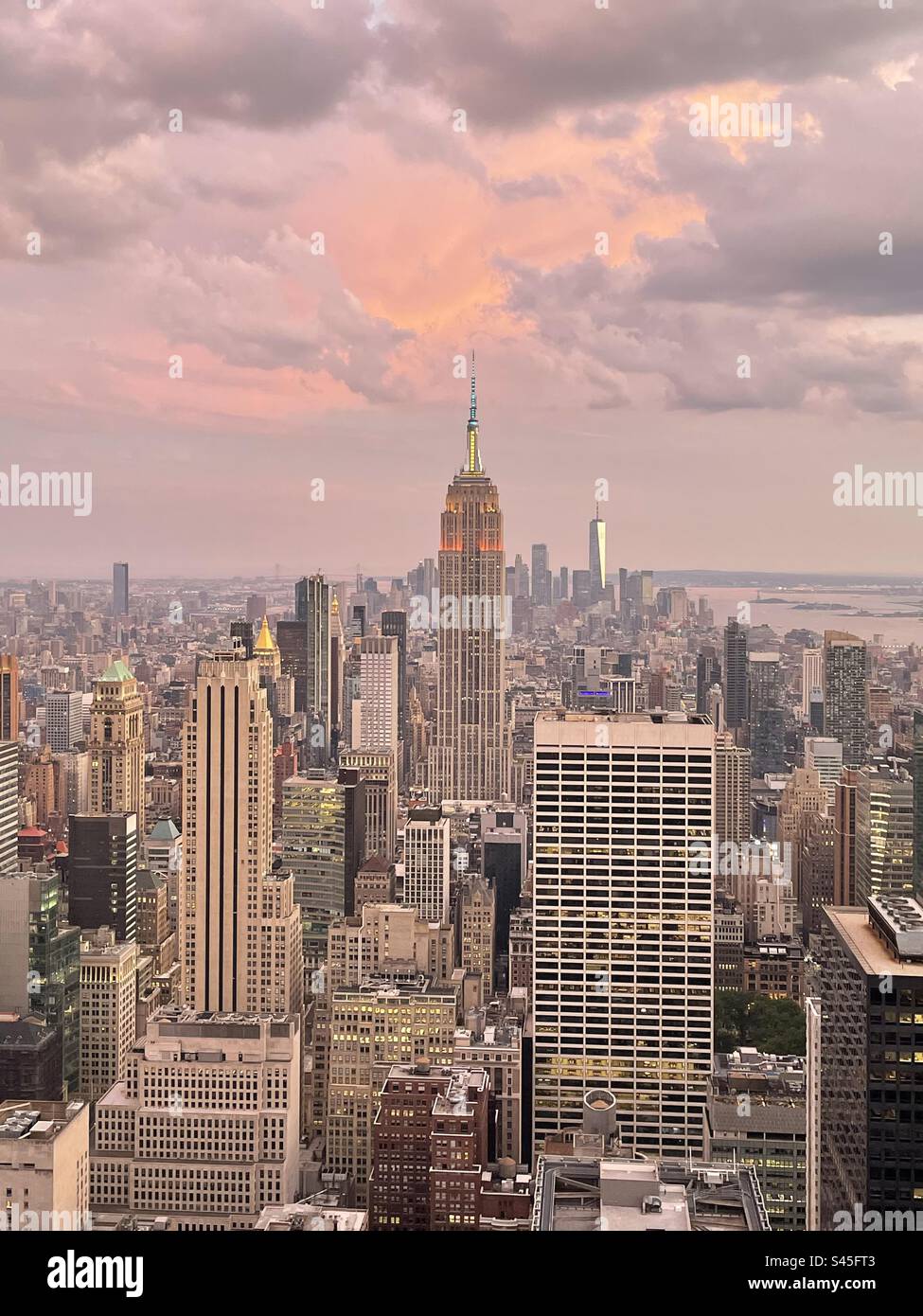 Big pink new york hires stock photography and images Alamy