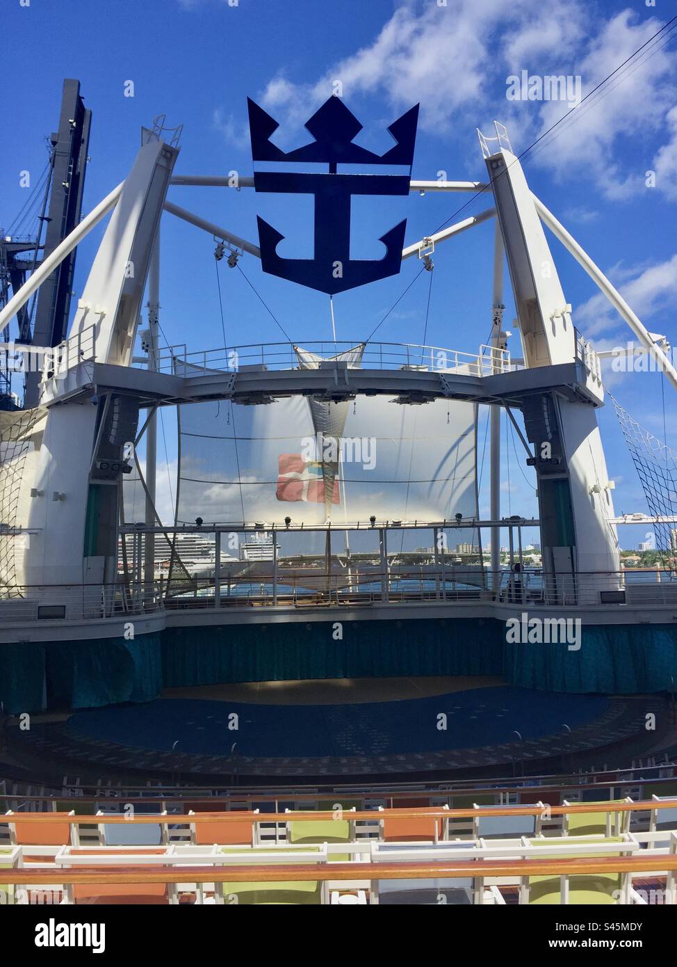 Royal caribbean cruise hi-res stock photography and images - Alamy