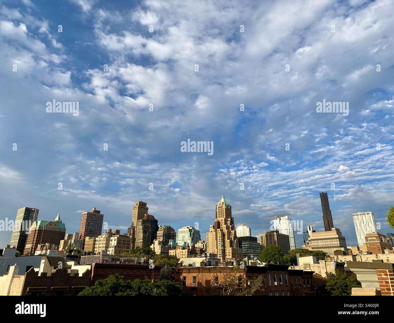 New york skyline daytime blue sky hi-res stock photography and images ...