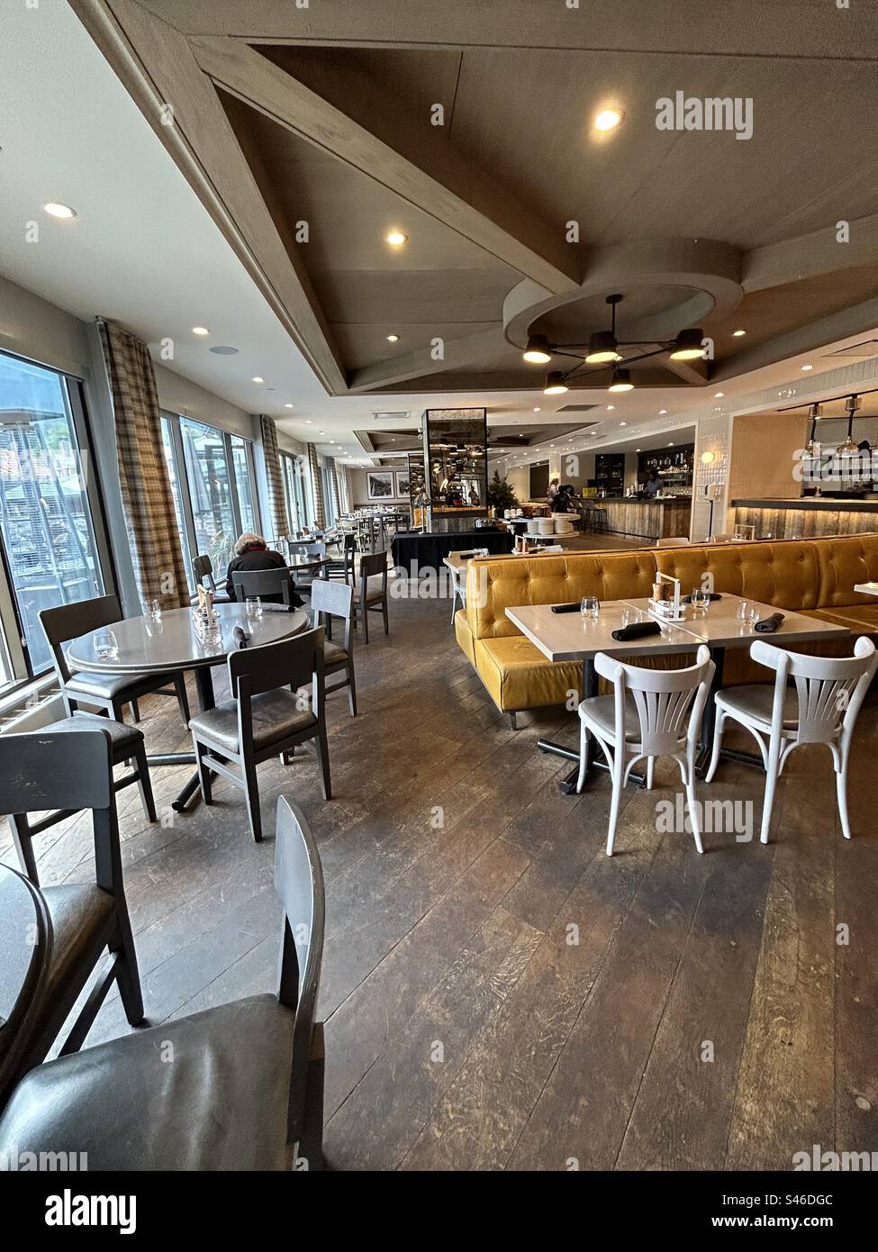 Dining room, cafe, restaurant, good food , empty, - Smartphone Captured Stock Image