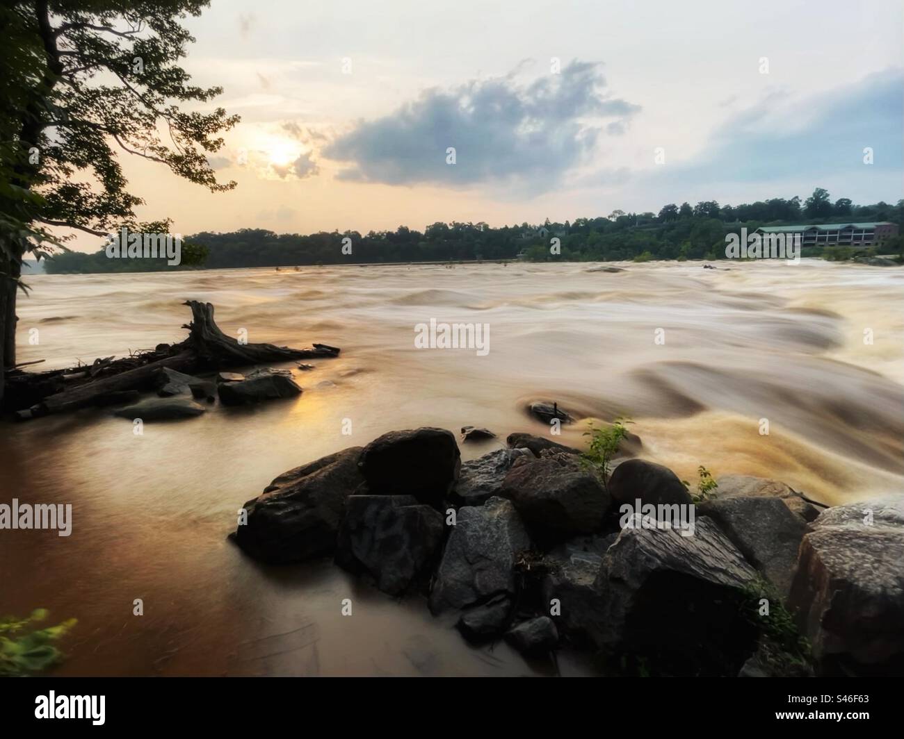 Sunset over the rapids of the James River in Richmond, VA. Stock Photo