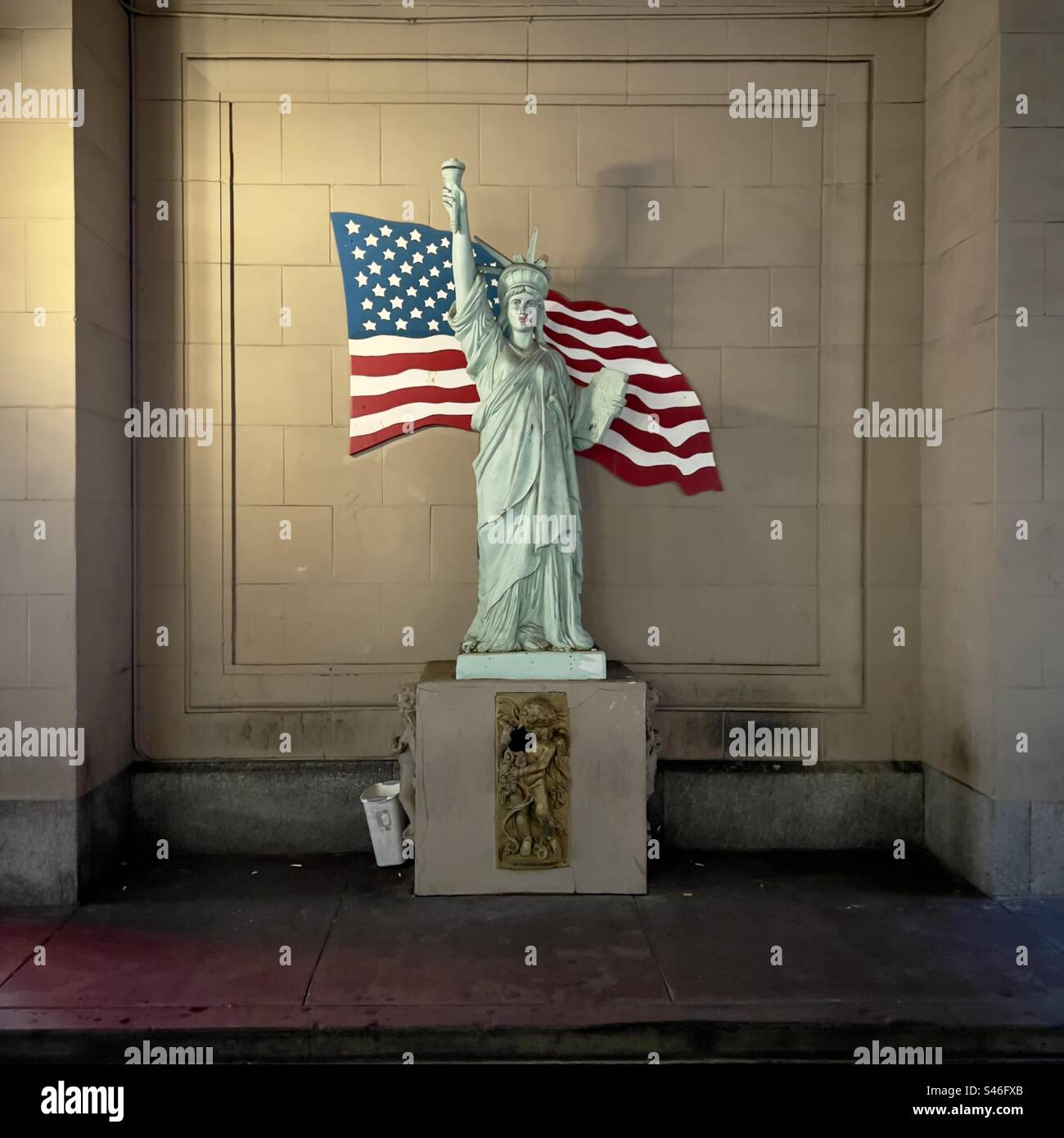 LOS ANGELES, CA, DEC 2022 sculpture of the Statue of Liberty on a broken pedestal with Stars