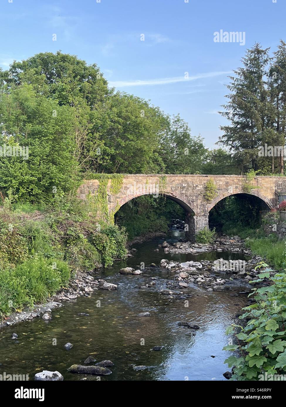Brick arched bridge hi-res stock photography and images - Alamy