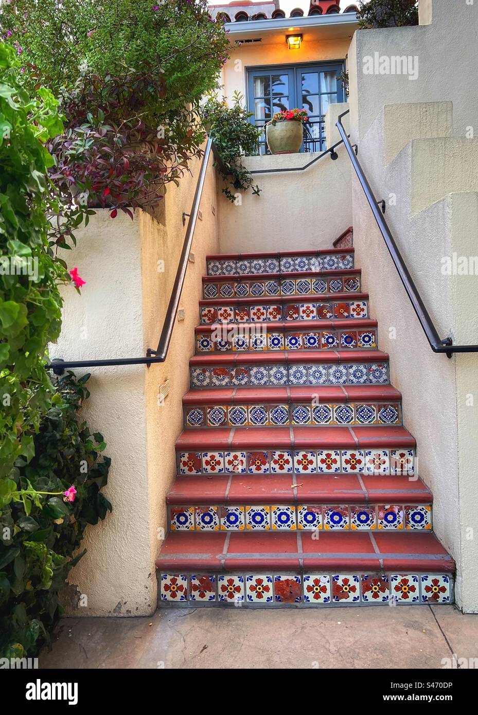 Talavera tiles hi-res stock photography and images - Alamy