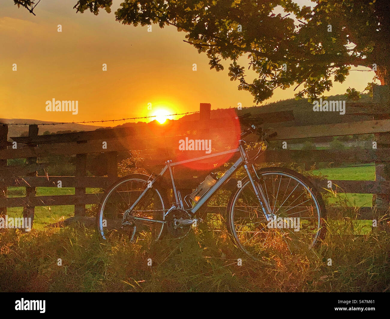Pace RC200 F5 retro mountain bike at sunset in Esholt West Yorkshire - Smartphone Captured Stock Image