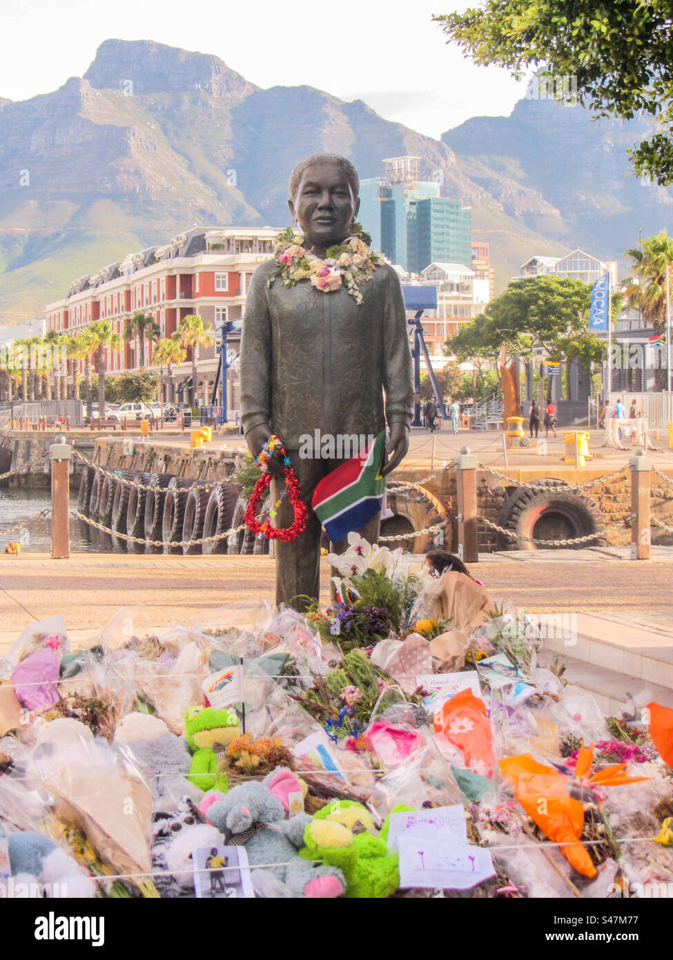 Tributes in Cape Town to Nelson Mandela, South Africa's first black president, when he died in 2013 - Smartphone Captured Stock Image