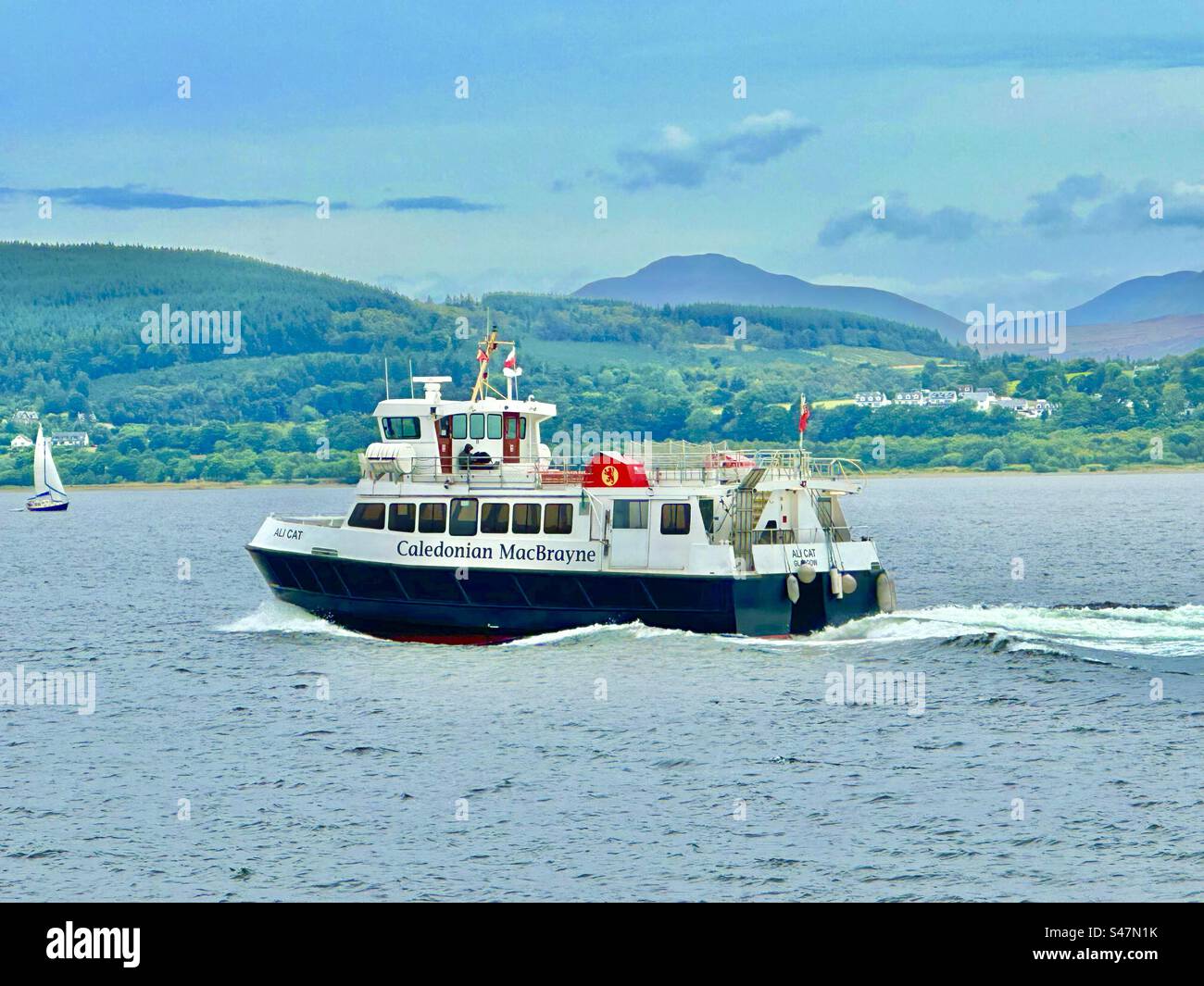 MV Ali Cat, Caledonian Macbrayne off Gourock on route to Dunoon Stock Photo