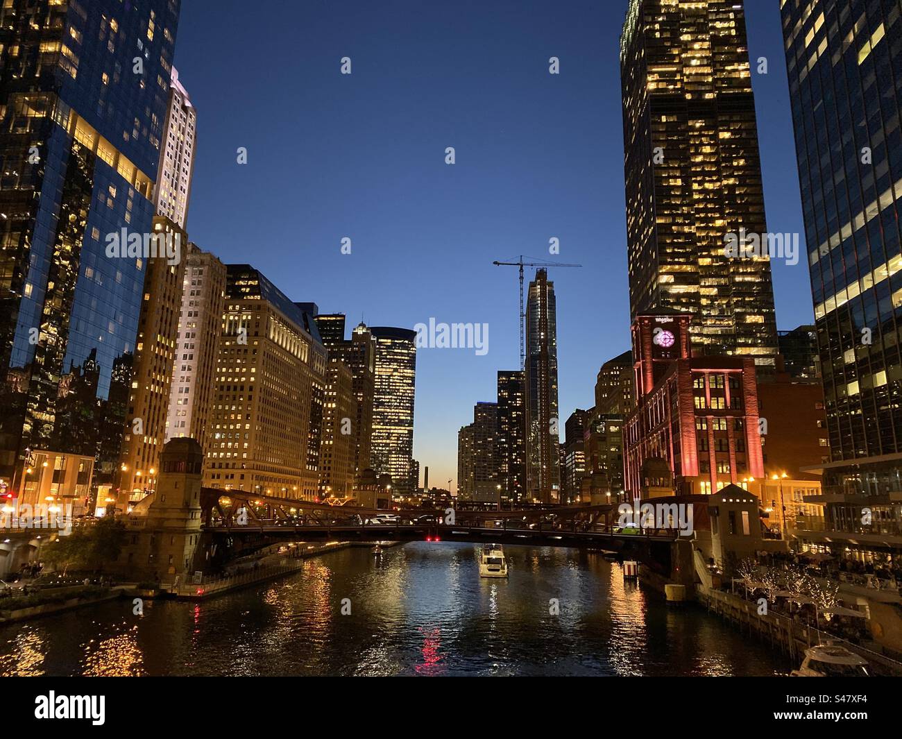 Chicago chicago river hi-res stock photography and images - Alamy