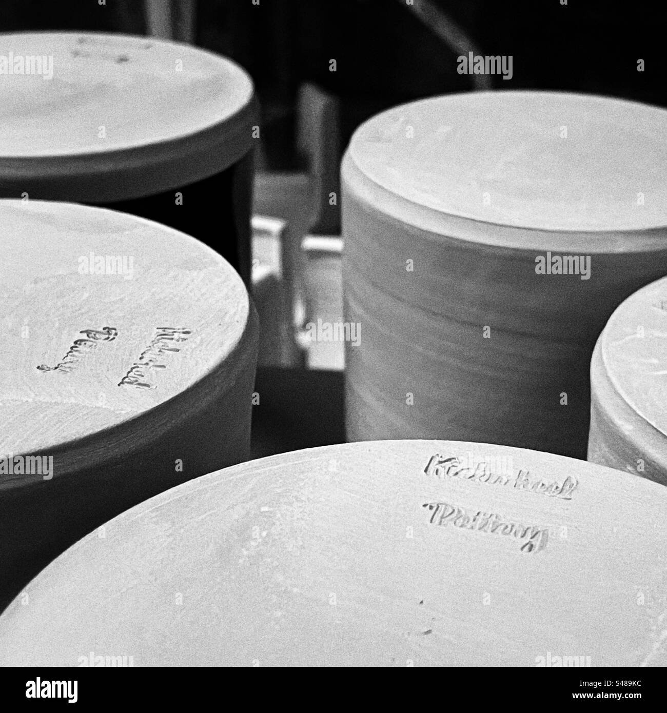 Potters stamp applied to pottery base Stock Photo Alamy