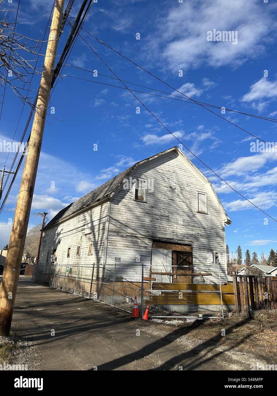 Historic barn in downtown Calgary, Alberta, Canada Stock Photo Alamy
