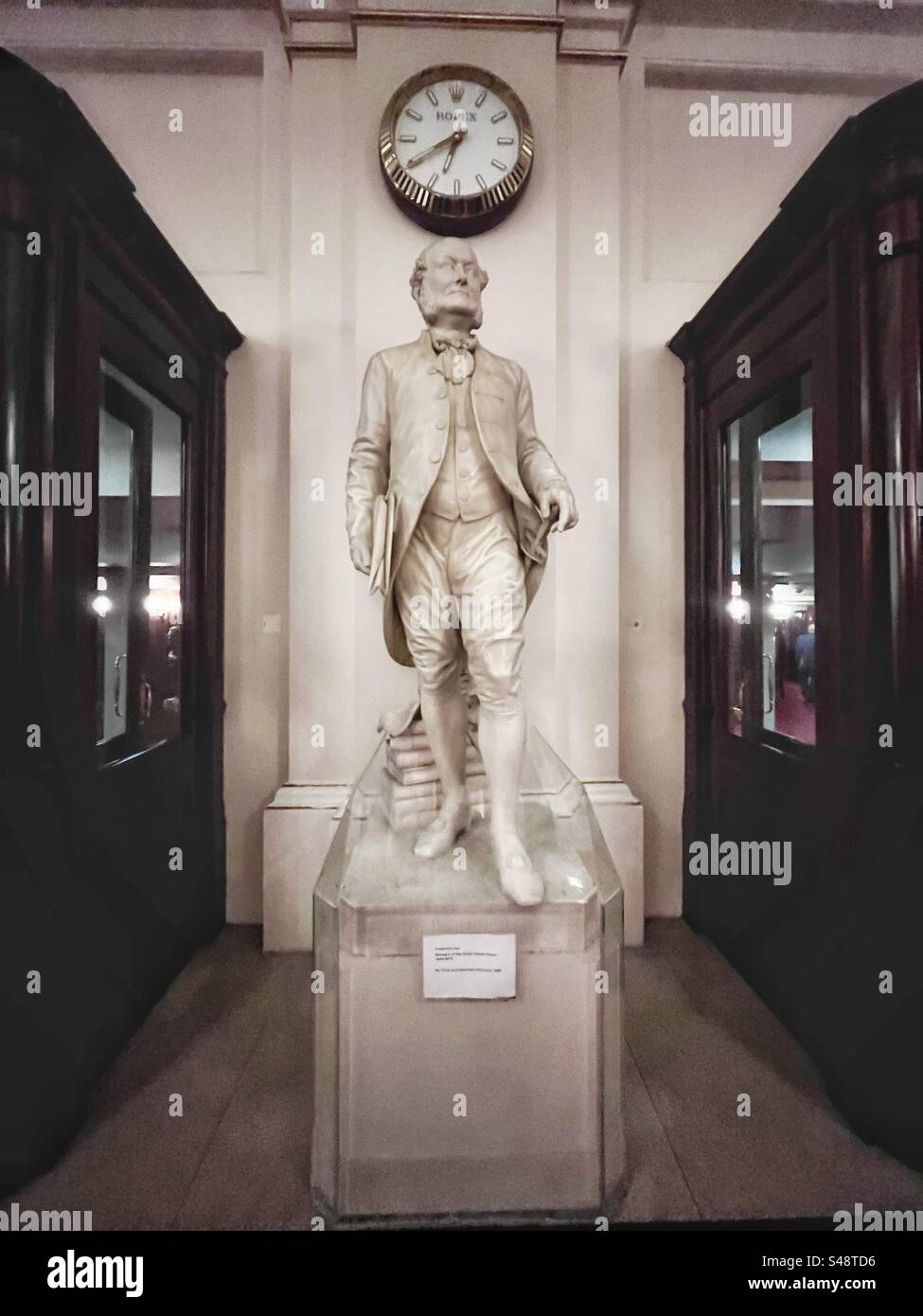 Frederick Gye, General Manager of the Royal Italian Opera in Covent Garden from 1847 until his death in 1878. Known as an impresario and his “Dreadful Business of Opera Management” diary - statue. - Smartphone Captured Stock Image
