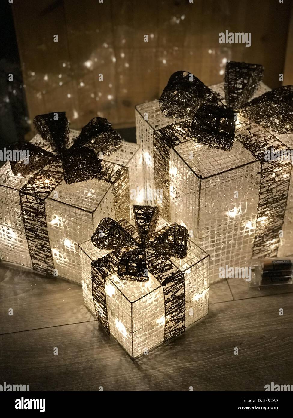 Parcels lights hires stock photography and images Alamy