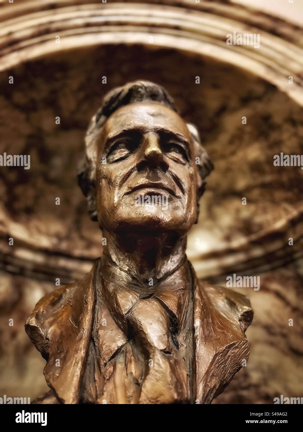 Director from the late 1960s through to the mid-2000s, William Lyne of the London concert venue specialising in chamber music, classical music and piano and songs, the Wigmore Hall. Sculpture, bust. - Smartphone Captured Stock Image