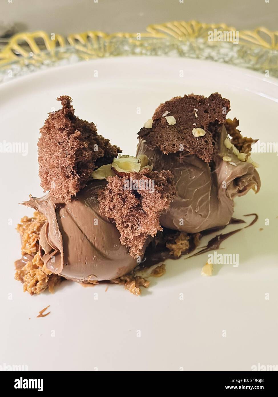 Fererro Rocher Inspired Ferrero rocher chocolate hi-res stock photography and images - Alamy