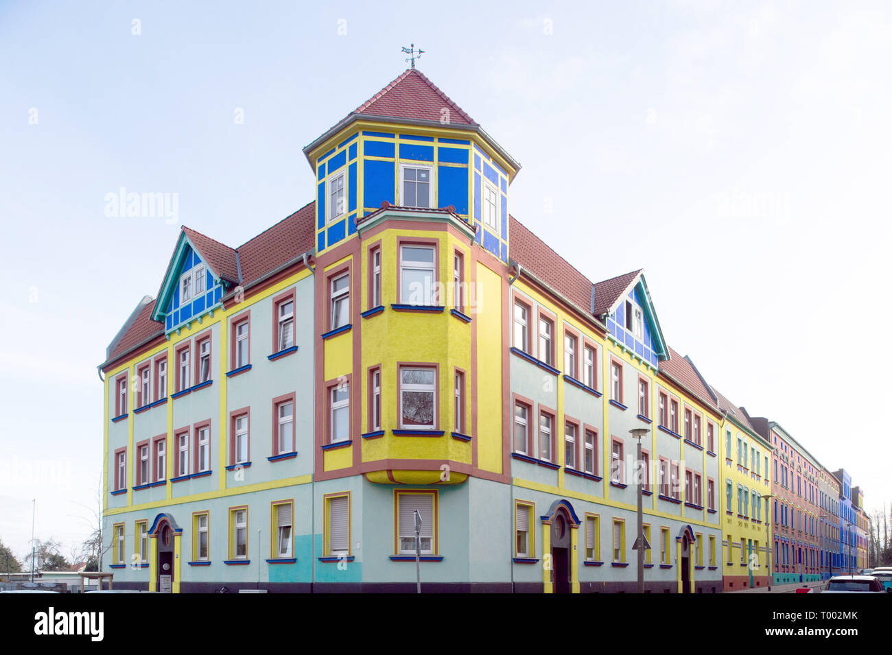 Magdeburg, Germany. 08th Feb, 2019. Colourful houses in OttoRichter