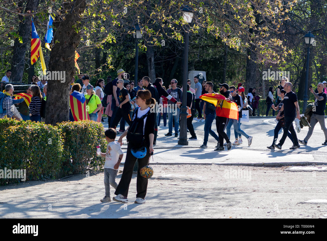 16th March, 2019. Madrid, Spain. Catalan separatist protesters in the Retiro Park, Madrid before a planned protest march through the Spanish Capital Stock Photo
