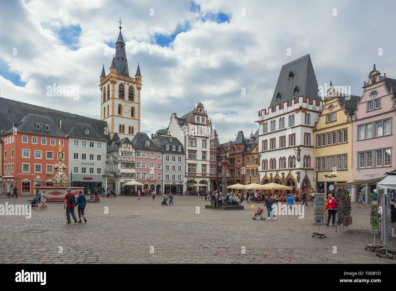 Editorial: TRIER, RHINELAND-PALATINATE, GERMANY, September 2, 2018 - Many tourists and day trippers on the central market in Trier strolling around Stock Photo