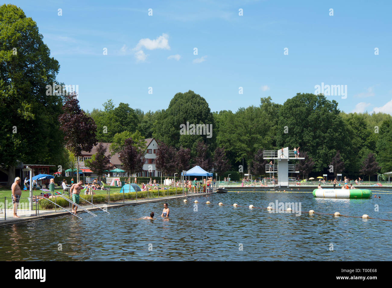 Deutschland, NRW, Kreis Euskirchen, Freibad Steinbachtalsperre Stock Photo  - Alamy