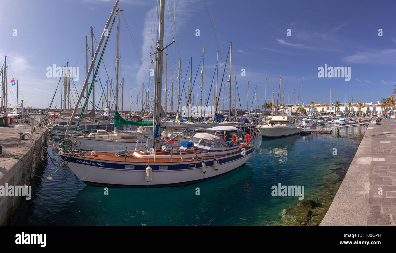 Moored boats in the harbour at Puerto de Mogan, Gran Canaria, Canary Islands Stock Photo