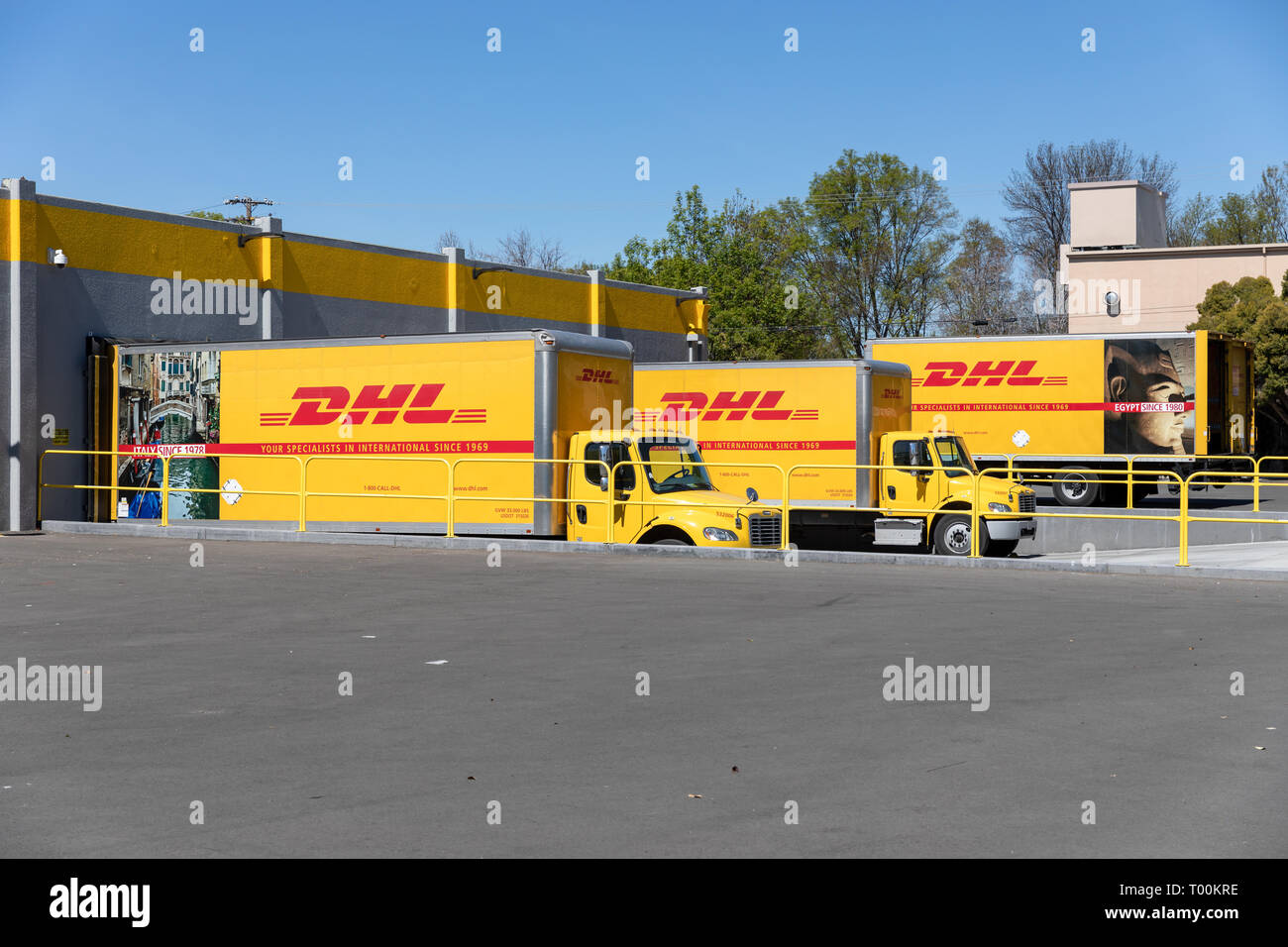 DHL trucks at loading bay, Kern Avenue, Sunnyvale, California, USA Stock Photo Alamy