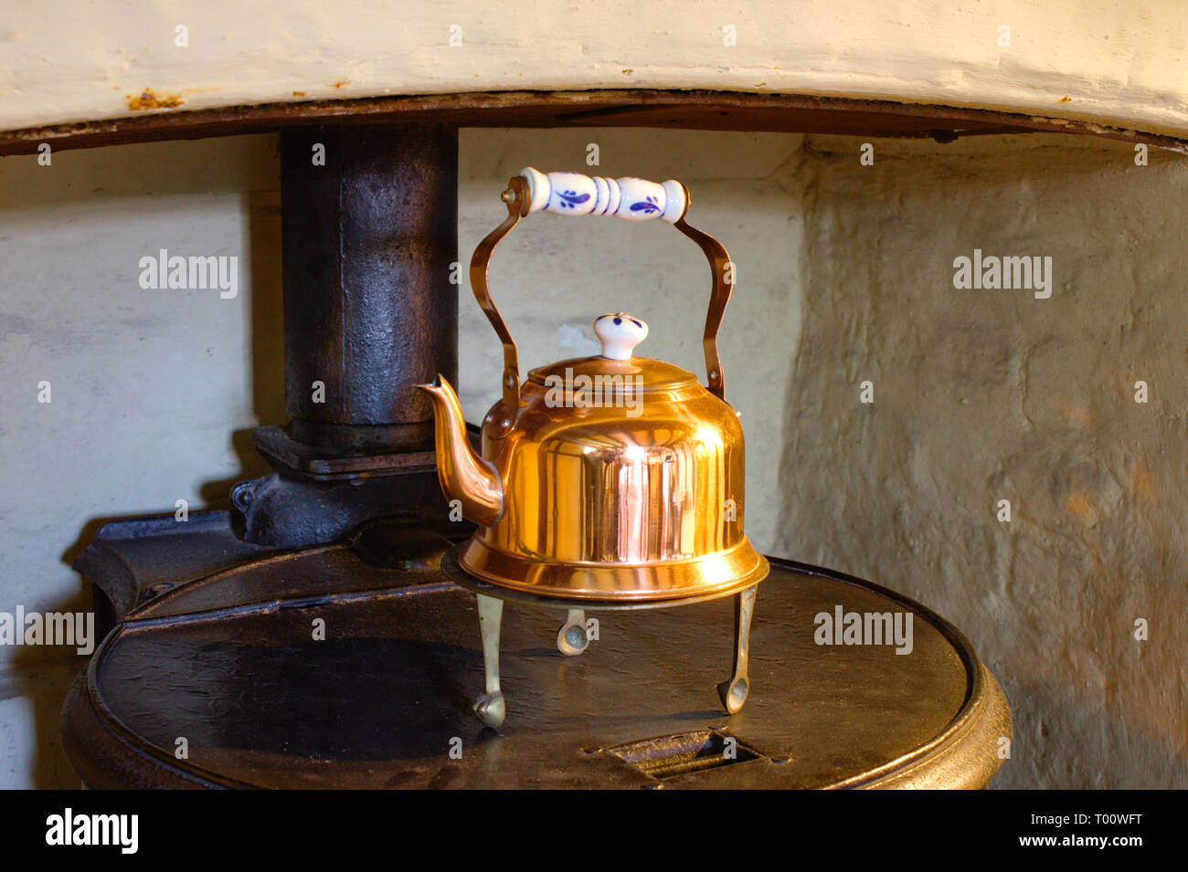 19th century teapot hi-res stock photography and images - Alamy