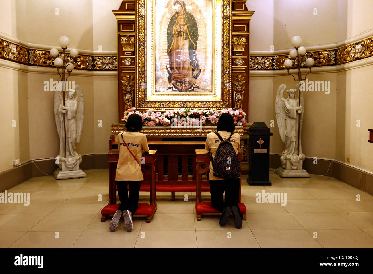 Antipolo City Philippines March 11 19 Catholic Devotees Pray Inside An Adoration Chapel Of A Catholic Church Stock Photo Alamy