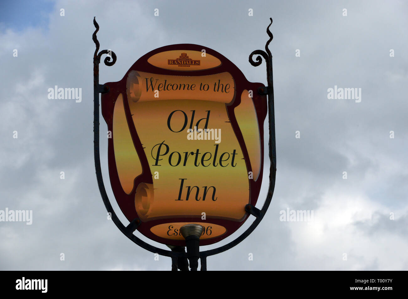 Pub Welcome Sign for the 16th Century Old Portelet Inn on Portelet Bay on the Island of Jersey, Channel Isles, UK. Stock Photo