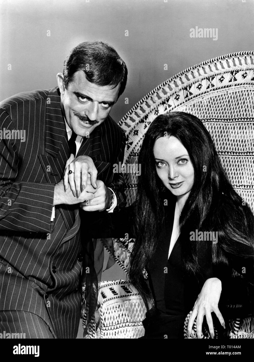 JOHN ASTIN, CAROLYN JONES, THE ADDAMS FAMILY, 1964 Stock Photo