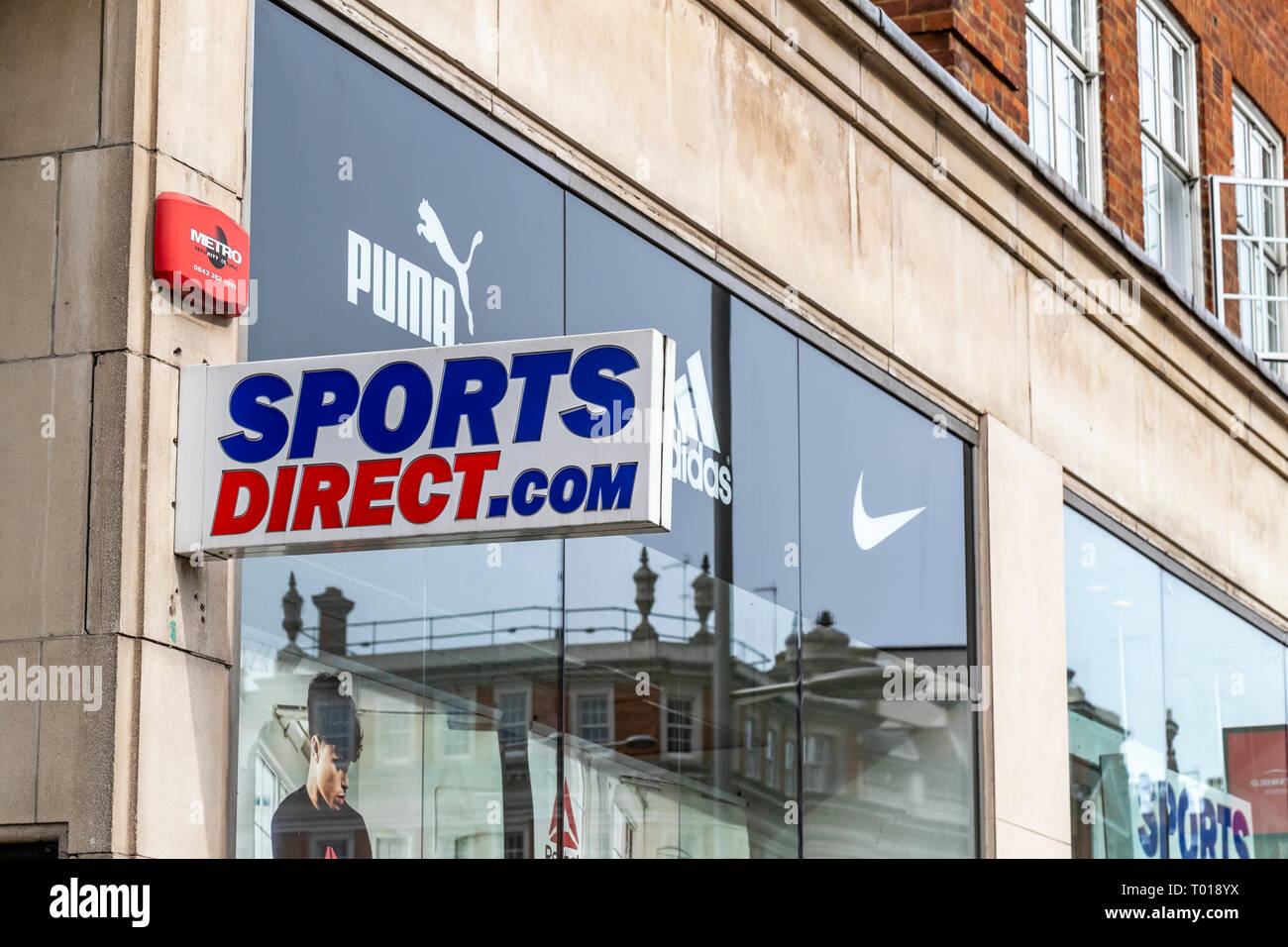 Sports Direct Shop London Stock Photos & Sports Direct Shop London