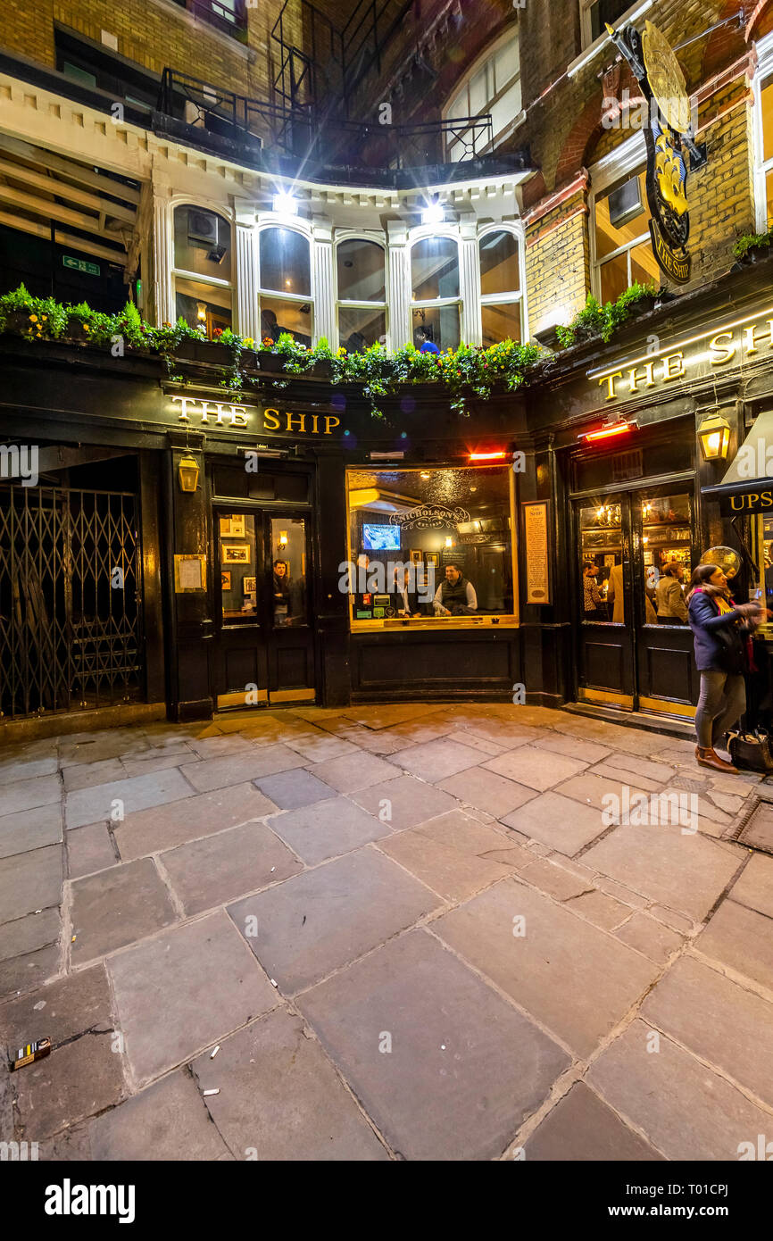 Historic London public house, The Ship, Talbot Court in the City of London. Part of the Nicholson's pub chain. Stock Photo