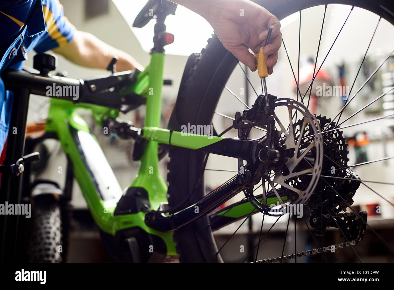 repairing bike brakes