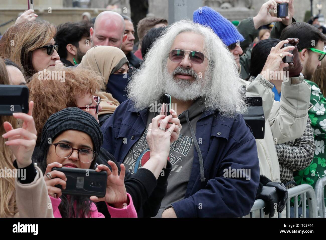 New York, USA. 16th March 2019.  Jerry Garcia of the Grateful Dead Look Alike along with Hundreds of Thousands of People Watched and Participated on the 2019 Saint Patrick s Day Parade on Fifth Avenue in New York City. Photo: Luiz Rampelotto/EuropaNewswire | usage worldwide Credit: dpa picture alliance/Alamy Live News Stock Photo