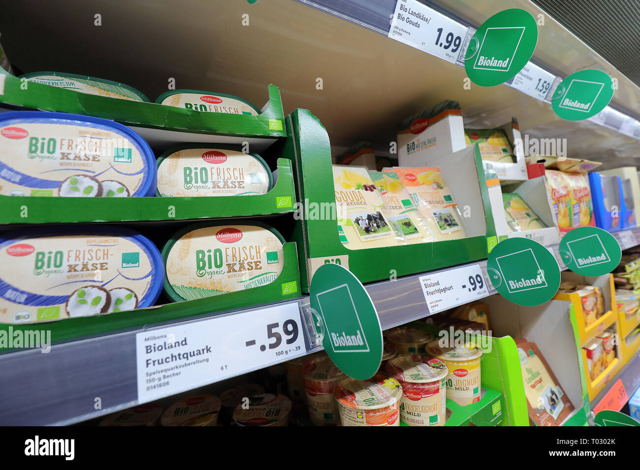 Lidl supermarket shelf hires stock photography and images Alamy