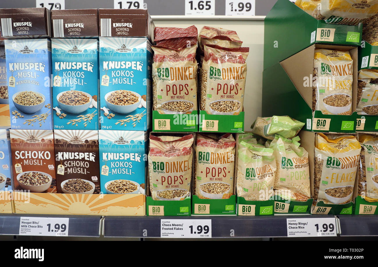 Berlin, Germany. 15th Mar, 2019. Muesli varieties are offered in a