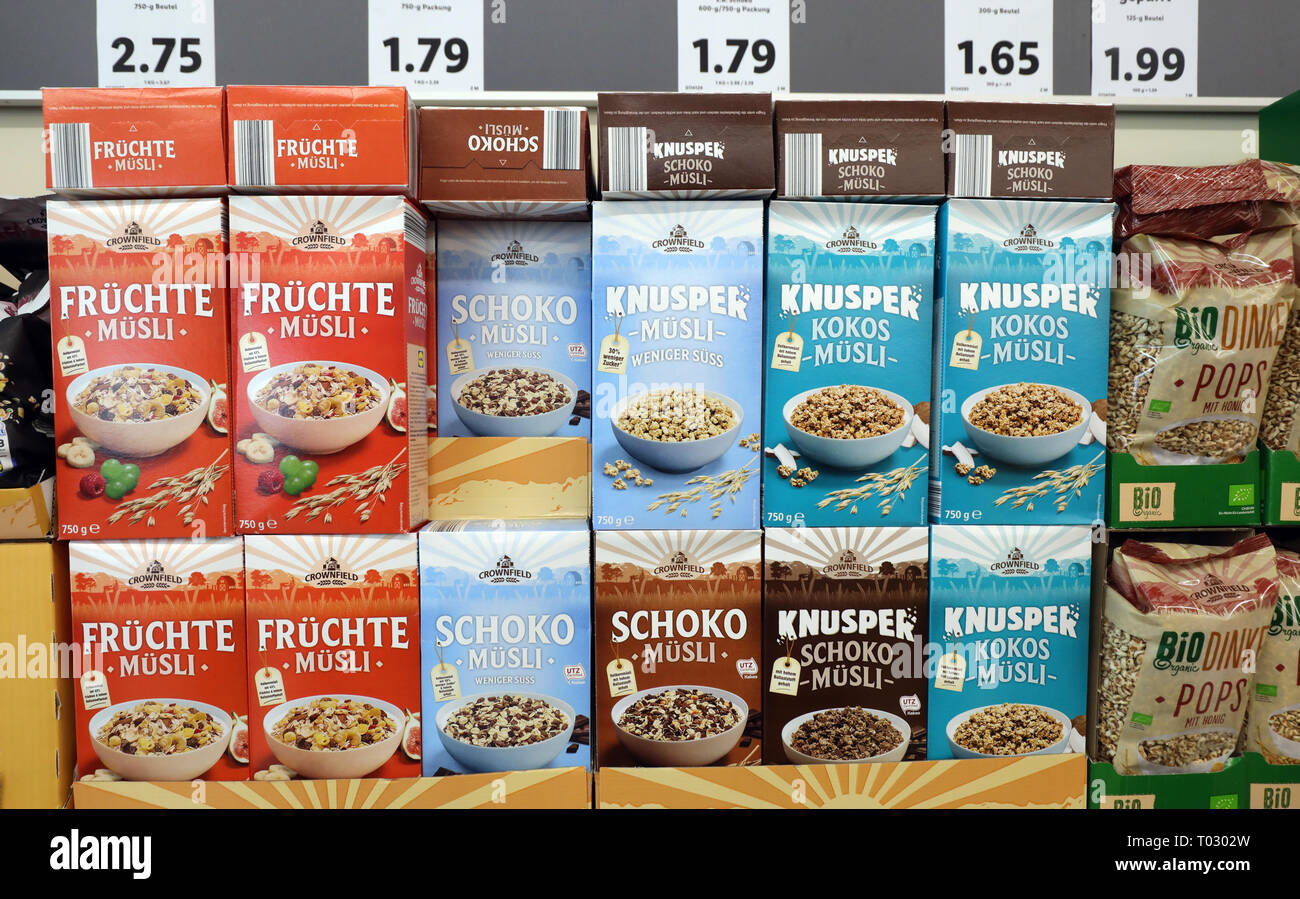 Berlin, Germany. 15th Mar, 2019. Muesli varieties are offered in a