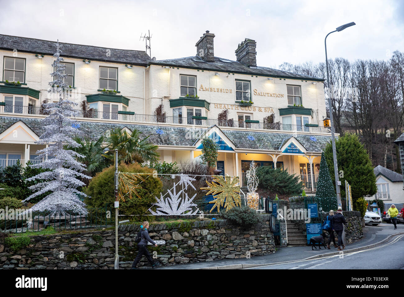 Salutation Hotel Christmas Ambleside Lake Hi res Stock Photography And salutation-hotel-christmas-ambleside-lake-hi-res-stock-photography-and