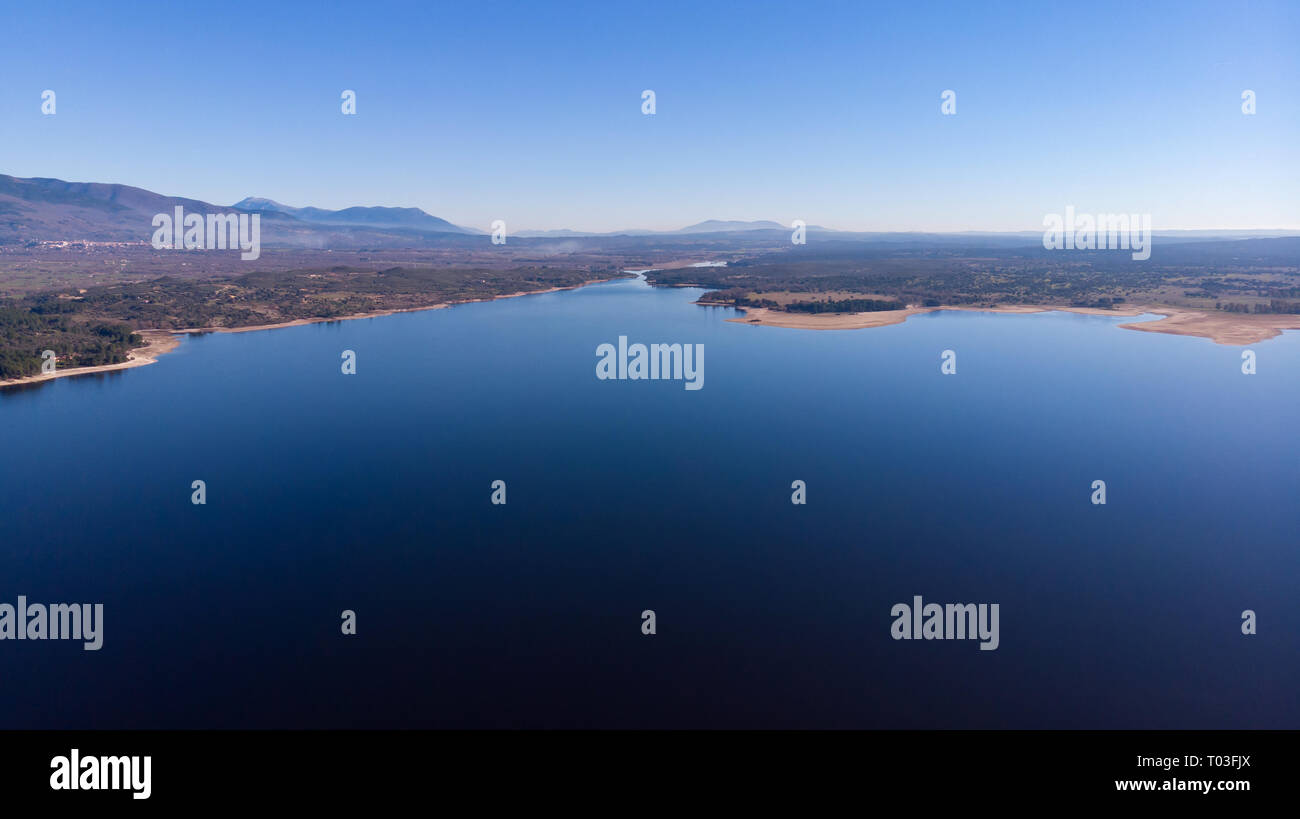 Azure lake aerial forest shore hi-res stock photography and images - Alamy