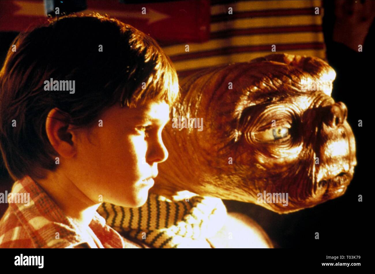 HENRY THOMAS, E.T. THE EXTRA-TERRESTRIAL, 1982 Stock Photo