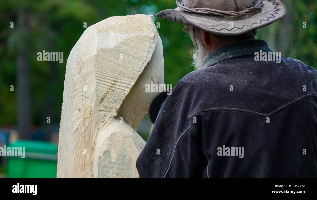 Carving craft activity hi-res stock photography and images - Alamy