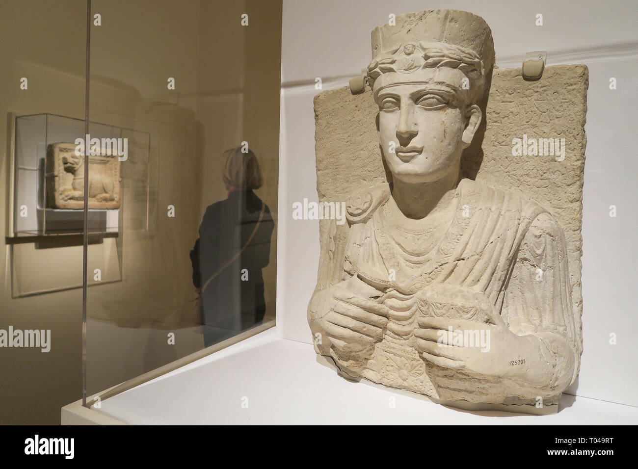Metropolitan Museum of Art Exhibit of The World between Empires: Art and Identity in the Ancient Middlle East, New York City, USA Stock Photo