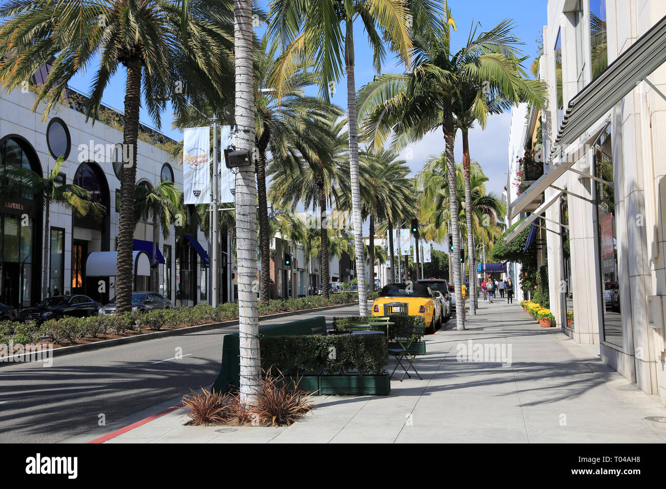 Beverly Hills Usa May 2020 Luxury Retail Stores Rodeo Drive – Stock  Editorial Photo © MSPhotographic #372458790