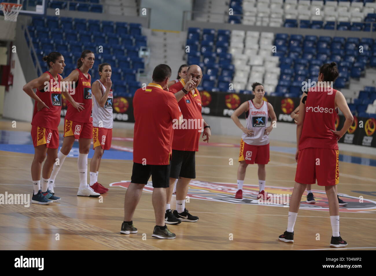 Palma de Mallorca, Spain - June 27, 2018 - Spain National Basketball women  team during a training session in Palma de Mallorca Stock Photo - Alamy