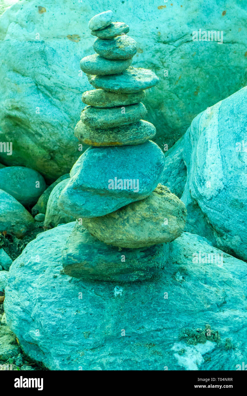 Aufeinander geschichtete, gestapelte Kieselsteine, Steine als Meditation Stock Photo