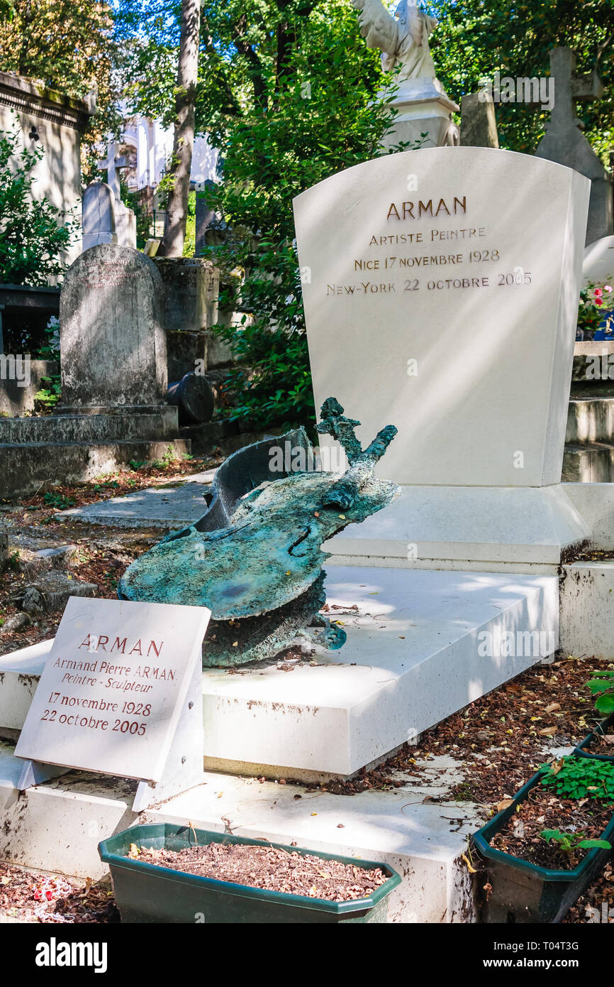 Tomb Of Armand Fernandez Arman On Pere Lachaise Cemetery In Paris Arman 1928 05 Was A French Born American Artist Stock Photo Alamy