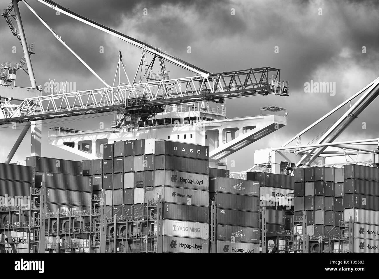 Large cargo ship containers in Black and White Stock Photos & Images ...